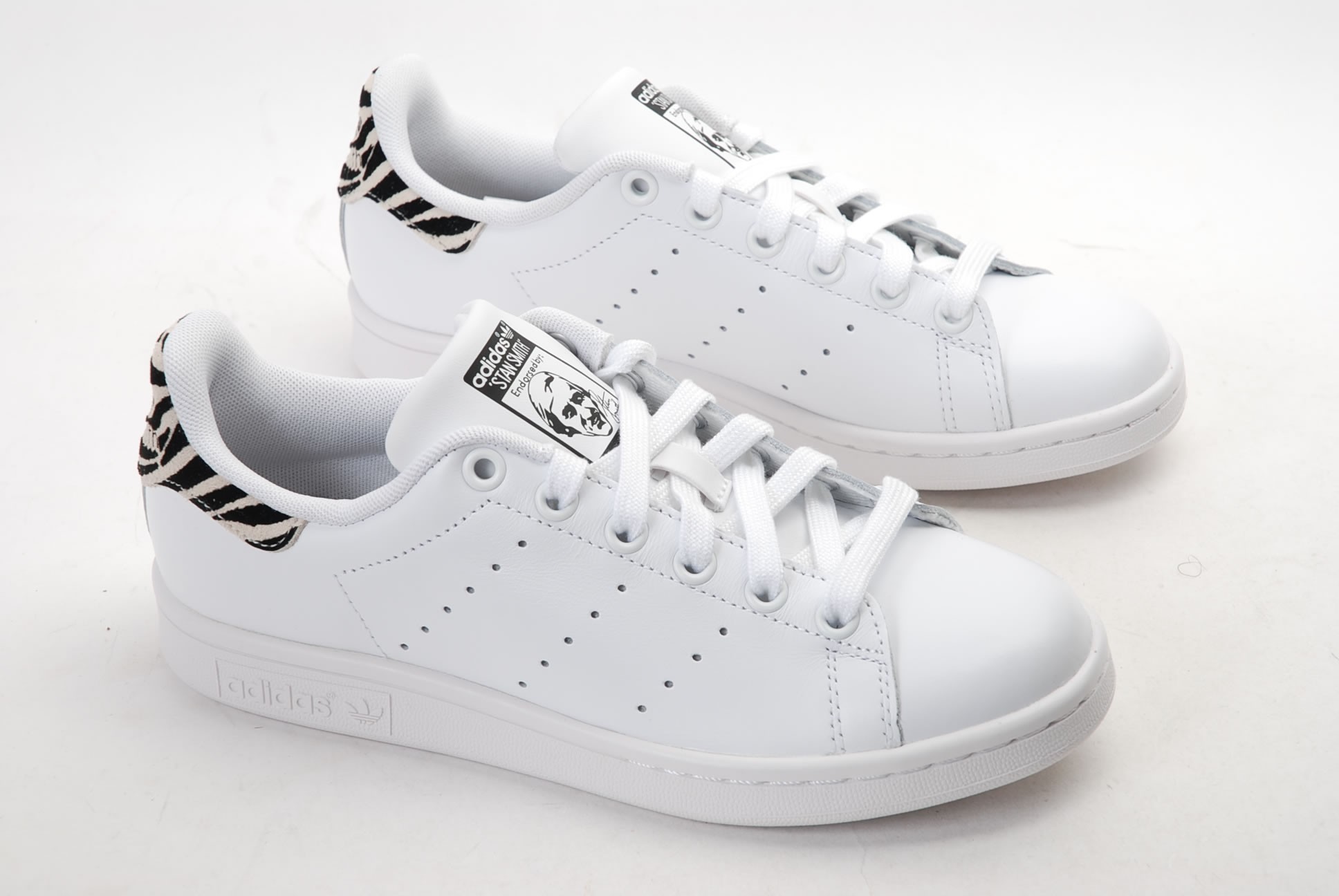 stan smith scratch 38 pas cher